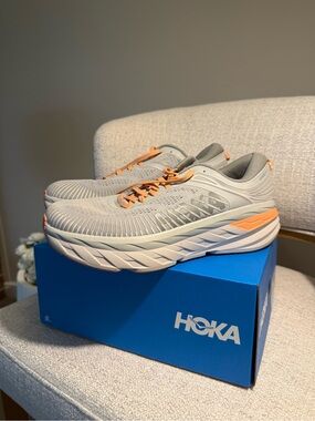 Hoka Bondi 7 size 11 (light gray & coral color)